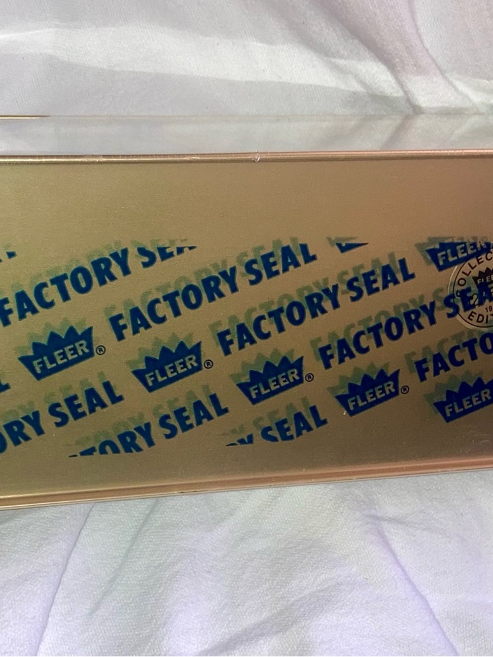 Fleer 1988 Baseball Team Logo Stickers & Trading Cards Box - White/Blue - Picture 7 of 11